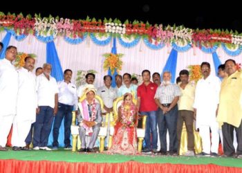 गरीब कन्या की शादी में दिया सहयोग