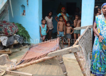 उझानी: पुलिस का तांडव, घर में घुसकर की तोड़फोड़