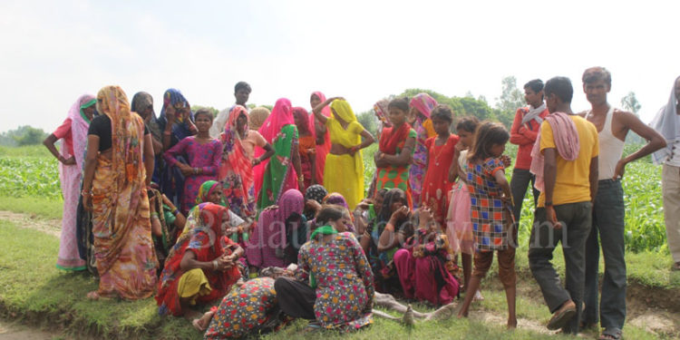 लापता ग्रामीण की लाश नदी में मिली, हत्या की आशंका