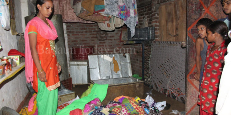 उझानी: गश्त के नाम पर खानापूरी, एक सप्ताह में लाखों की दूसरी चोरी