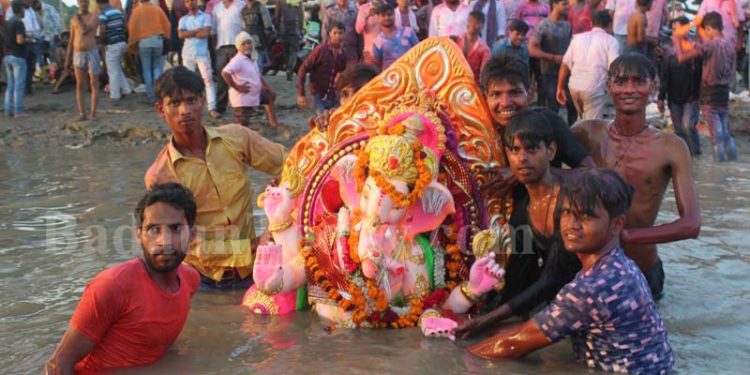 धूमधाम से हुआ गणपति विसर्जन