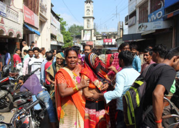 उझानी: करंट लगने से नौकर की मौत, मचा कोहराम