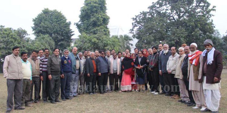 तीन राज्यों में कांग्रेस का राजतिलक, प्रमिला भदवार के आवास पर मना जश्न