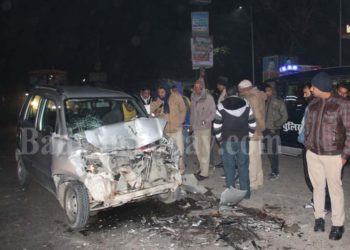 उझानी: दो वाहनों की जबरदस्त भिडंत, सभी सुरक्षित