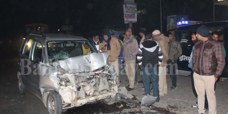 उझानी: दो वाहनों की जबरदस्त भिडंत, सभी सुरक्षित