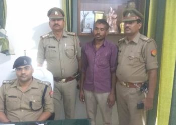 उझानी: शराब के नशे में गला दबाकर की थी वृद्ध महिला की हत्या, गिरफ्तार