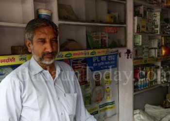 उझानी: कोतवाली के पास बीज की शटर तोड़ लाखों की चोरी