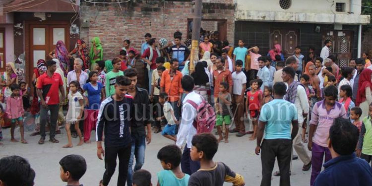 उझानी: प्रशासन की उदासीनता का शिकार हुआ परिवार, नाबालिग बलात्कार में पुलिस ने साधी चुप्पी