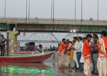 कल गंगा में 11 नावों पर होगी भव्य महाआरती