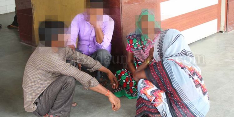 उझानी: नल पर पानी भरने गयी किशोरी आटा चक्की में मिली बेहोश, दुष्कर्म की आशंका