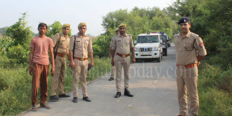 उझानी: ग्रामीण की गोली मारकर हत्या, कैश के साथ कपड़ो का बैग भी लूट ले गए बदमाश