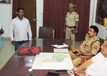 टेम्पो चालकों से अवैध वसूली, दो गिरफ्तार