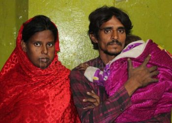 नर्स ने बेच दी नवजात बच्ची, न्याय की आस में भटक रही दंपति