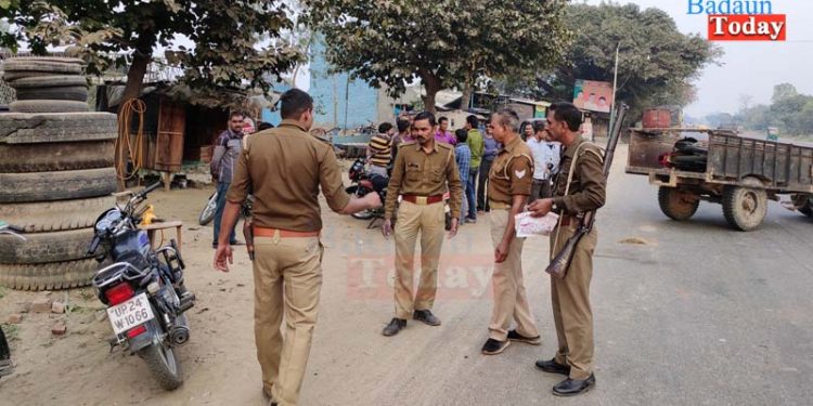 तांगे से टकराकर बाईक सवार की मौत, दो घायल