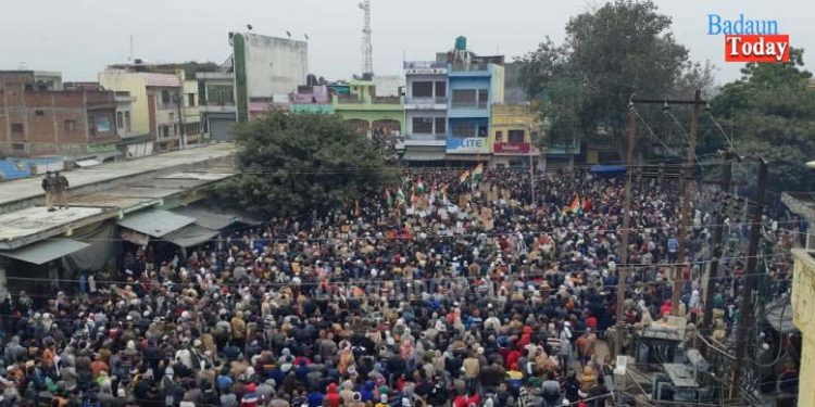 नागरिकता संशोधन कानून के विरोध में ककराला में प्रदर्शन, बाजार बंद