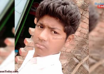 उझानी: फुटबॉल के पोल पर लटक कलाबाजी में मासूम की मौत