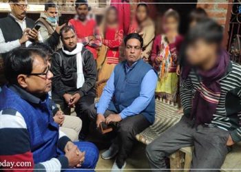 कांग्रेस प्रतिनिधिमंडल ने की पीड़ित परिवार से मुलाकात, कहा- योगी सरकार में बढ़ा महिलाओं पर अत्याचार