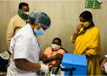 सांसद ने लगवाया कोरोना का टीका