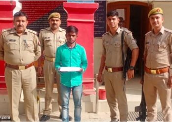 माँ-बेटे ने मिलकर की थी युवती की हत्या, सिर कुचल बोरी में तालाब में फेंका था शव