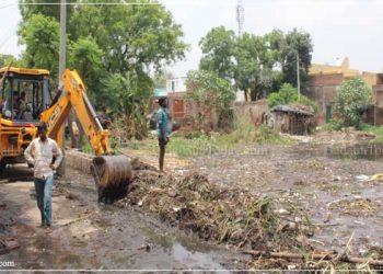 तालाब का सौंदर्यीकरण का काम शुरू