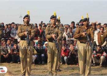 छुट्टी पर उझानी आए जवान की सड़क हादसे में मौत, सैनिक सम्मान के साथ किया गया अंतिम संस्कार