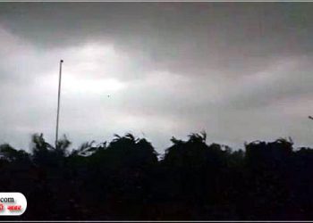 आंधी से बदायूं में मची तबाही: सड़कें अवरुद्ध-बिजली गायब, दो युवकों की मौत, कई घायल