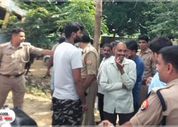 एआरटीओ कार्यालय पर छापा, 14 दलाल पकड़े