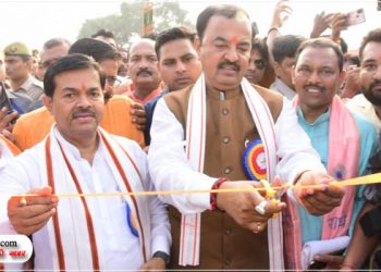 उपमुख्यमंत्री केशव प्रसाद मौर्य ने किया क्रिकेट टूर्नामेंट का उद्घाटन