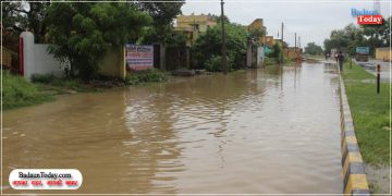 बारिश से पानी-पानी हुए शहर-गांव और खेत, फसलों को भी नुकसान