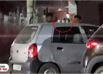 उझानी में सड़क बनी मयखाना, कार की छत पर बन रहे हैं पैग