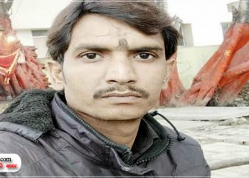 उझानी: चलती ट्रेन के सामने सेल्‍फी लेते हुए युवक की मौत