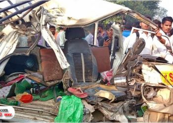 बदायूं में दर्दनाक हादसा, स्कूल वाहनों की भिडंत में चार बच्चों और चालक की मौत