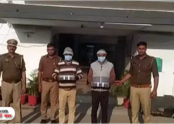 हत्यारोपी भाइयों को बचाने के लिए आर्म्स एक्ट में भेजा जेल, दरोगा समेत तीन सिपाही सस्पेंड