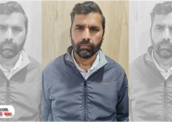 पैतृक संपत्ति के कागजों में नाम चढ़ाने के नाम पर मांगी रिश्वत, लेखपाल गिरफ्तार