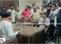 युवक की मौत के बाद केंद्रीय मंत्री बीएल वर्मा के सामने छलका परिवार का दर्द, पुलिस पर मामला दबाने के आरोप